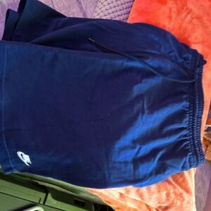 NIKE STANDARD FIT MID HIGH LENGTH (L) NWT